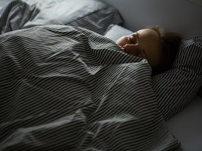 59岁女性反复胸闷、心悸 治疗10天后即痊愈缩略图