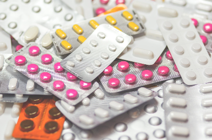 托珠单抗、利妥昔单抗、吗替麦考酚酯和环磷酰胺用于SSc-ILD患者的有效性比较分析缩略图